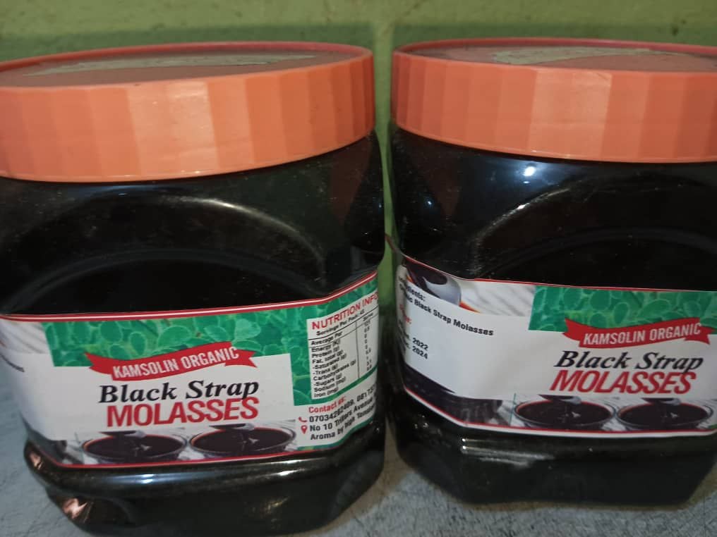 100% unsulfured Black strap molasses